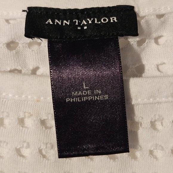 Ann‎ Taylor Woman’s Top, Size Large Eyelet stripe - Picture 7 of 9